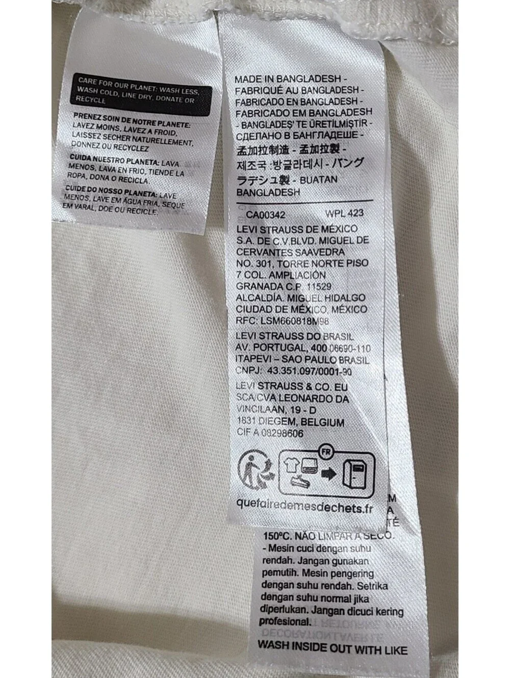 Levi Strauss & Co Logo Shirt Mens Sz 2XL White Y2K Crew Neck 100% Cotton Summer